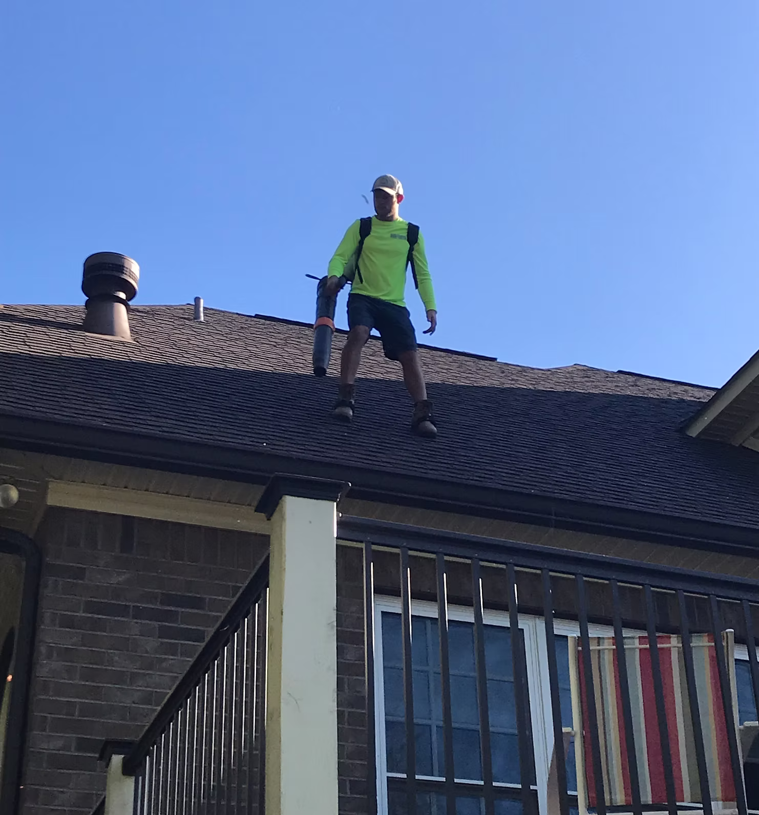 Gutter Cleaning in Greenwood Area